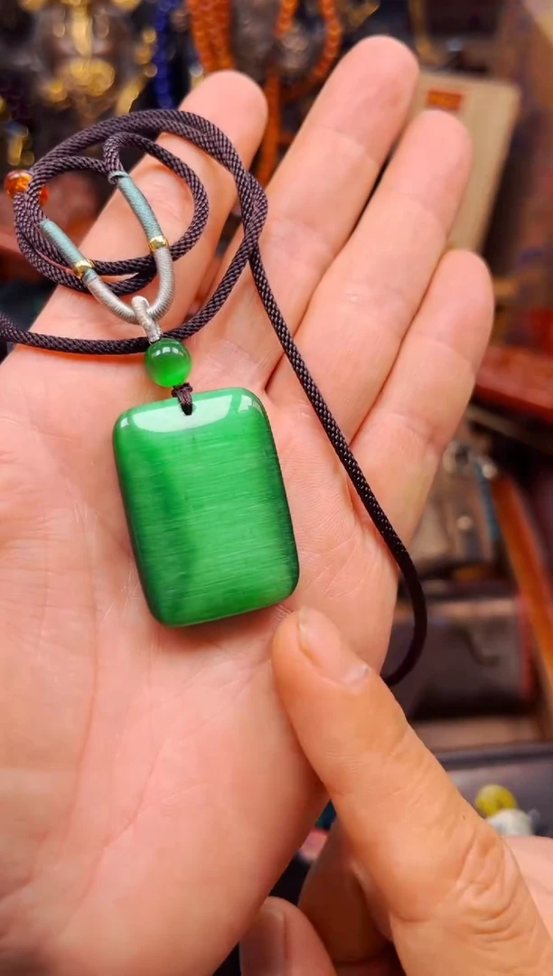 和田玉未镶嵌颈饰安哥精品精选链接F19