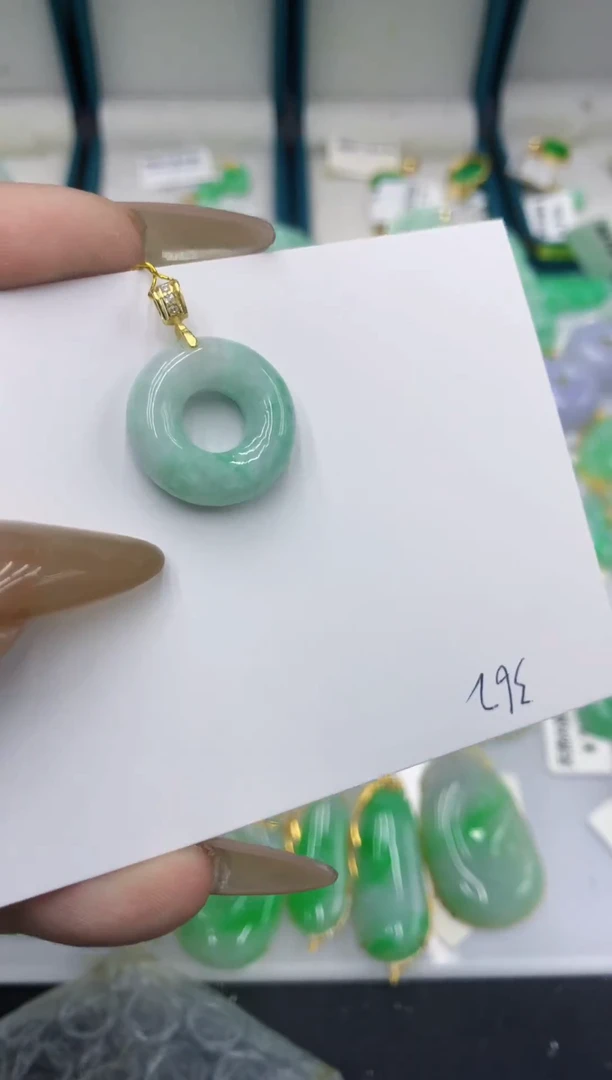 颈饰未镶嵌翡翠111111