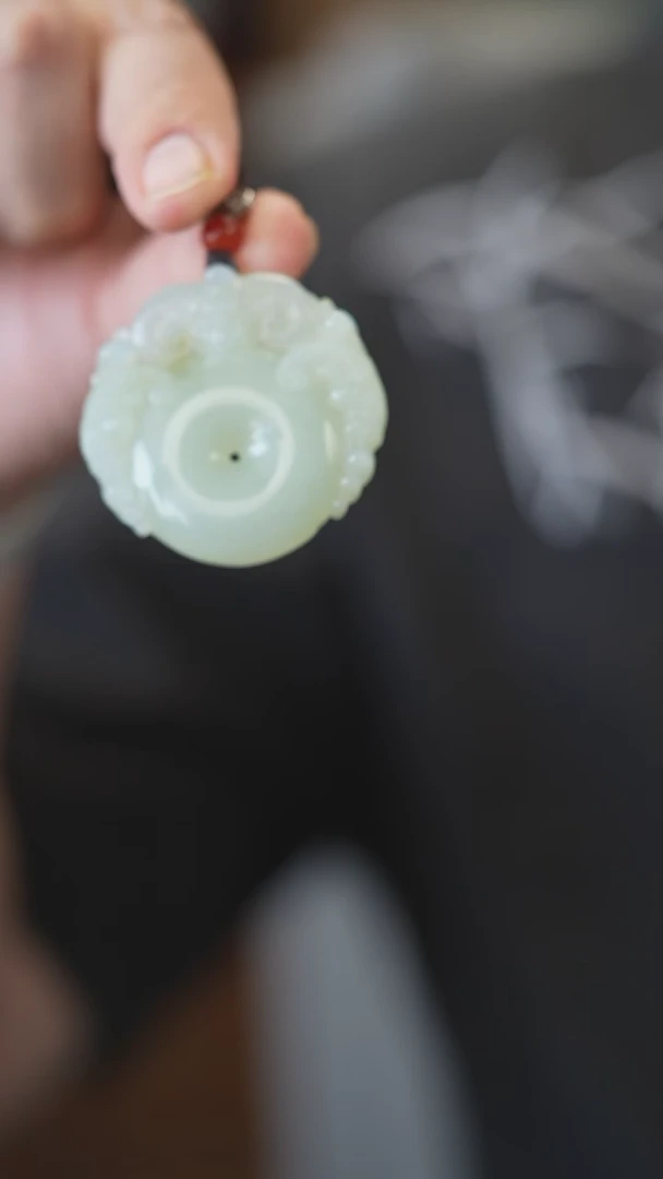 未镶嵌岫玉颈饰三羊开泰