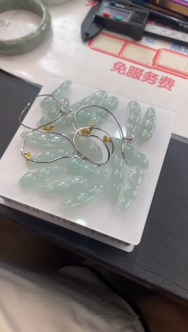 颈饰未镶嵌翡翠多样性发一