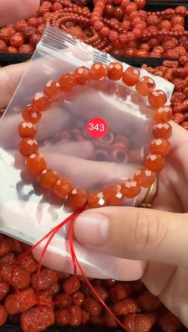 颈饰未镶嵌南红玛瑙1