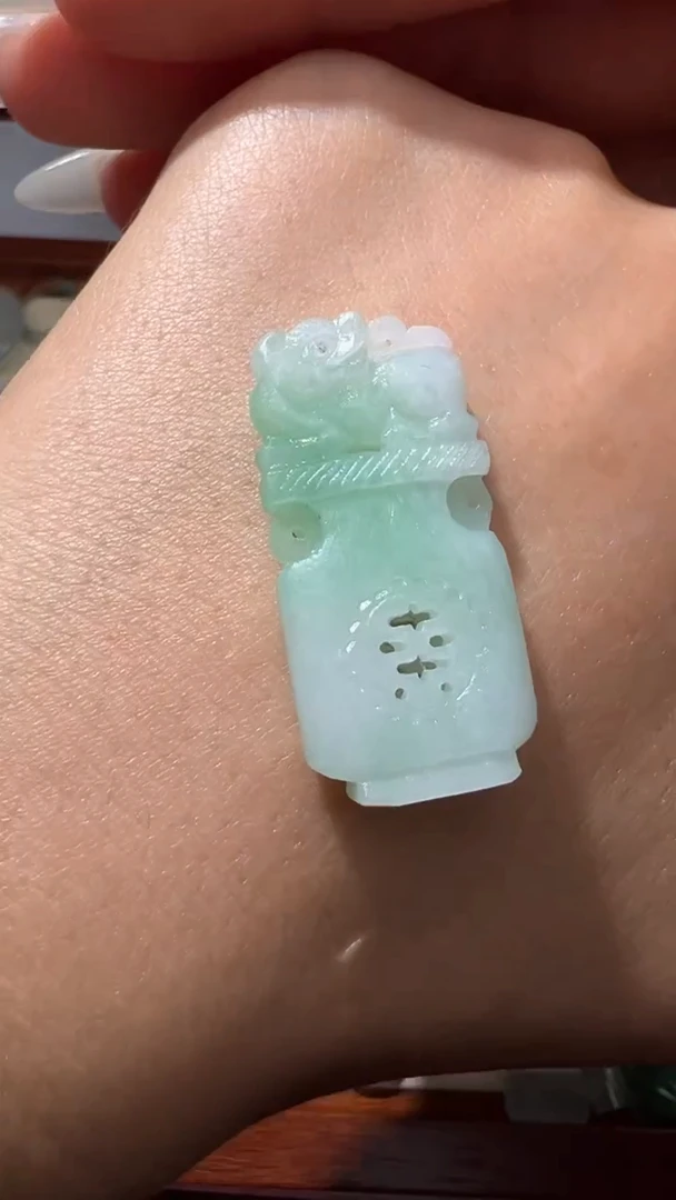 未镶嵌翡翠耳饰平平安安