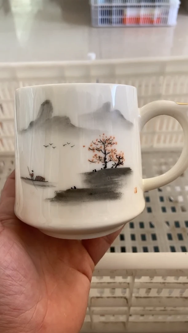 杯无运费险有瑕疵的摄影的产品有使用过的痕迹有点脏介意勿拍