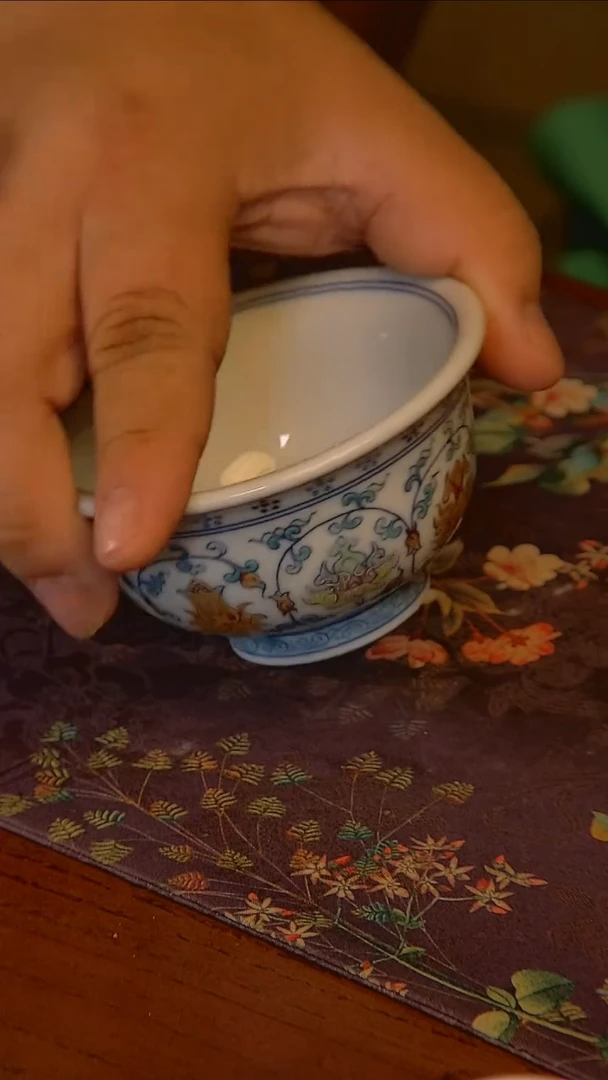 杯手工手绘杯杯很美丽
