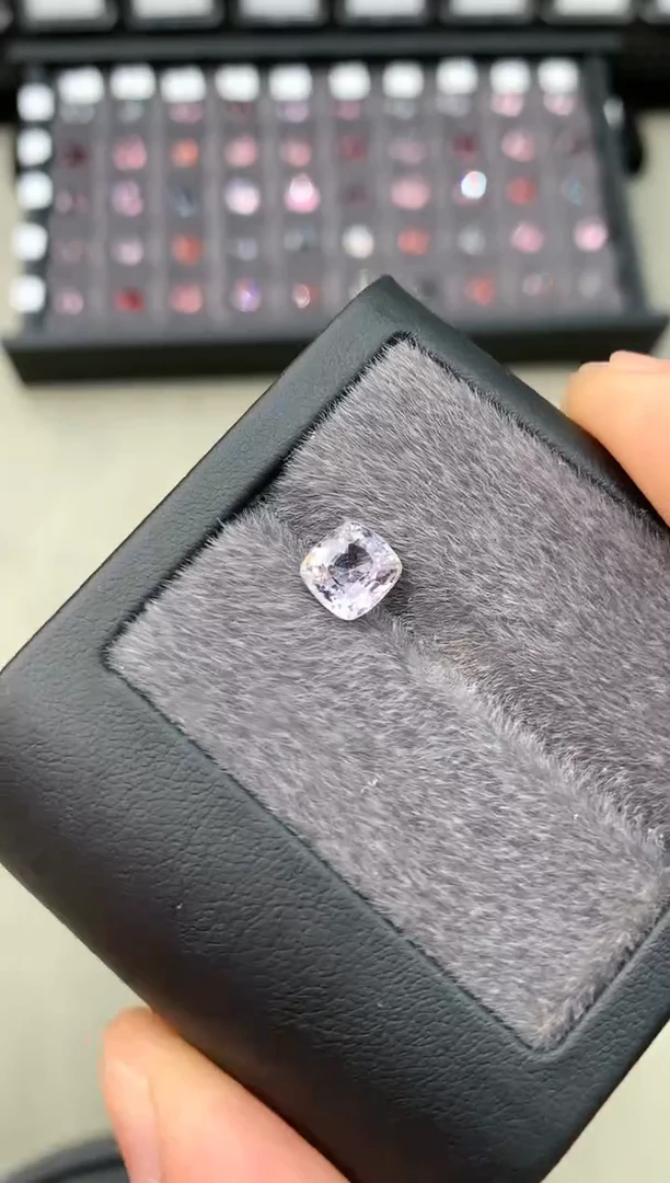 【闪购商品】定制尖晶石裸石未镶嵌1.90ct 枕型 银白色调