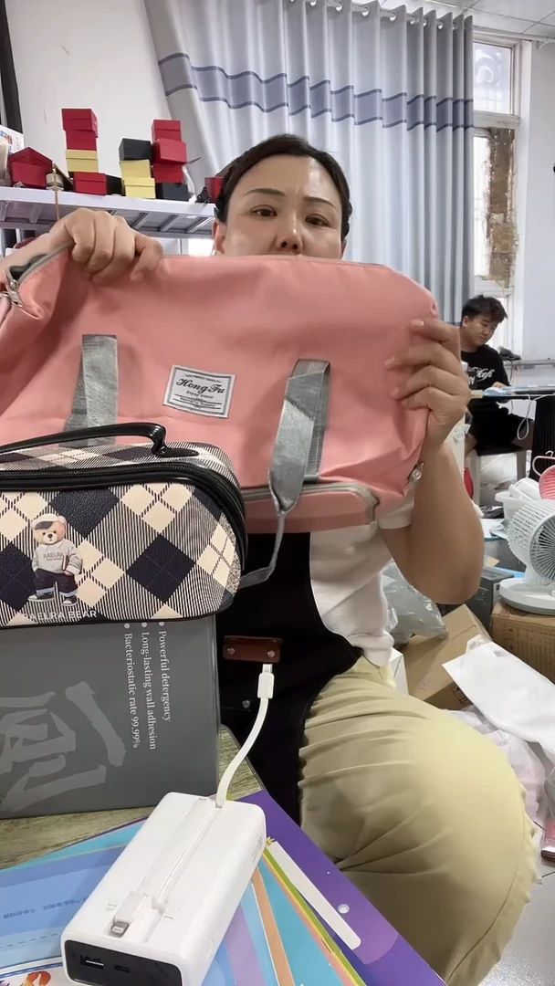 牦牛剖层皮革琪琪女包超好看发图片款