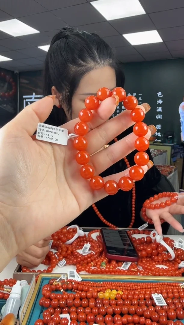 未镶嵌珠串南红玛瑙多样发其一/12/HS2321006999