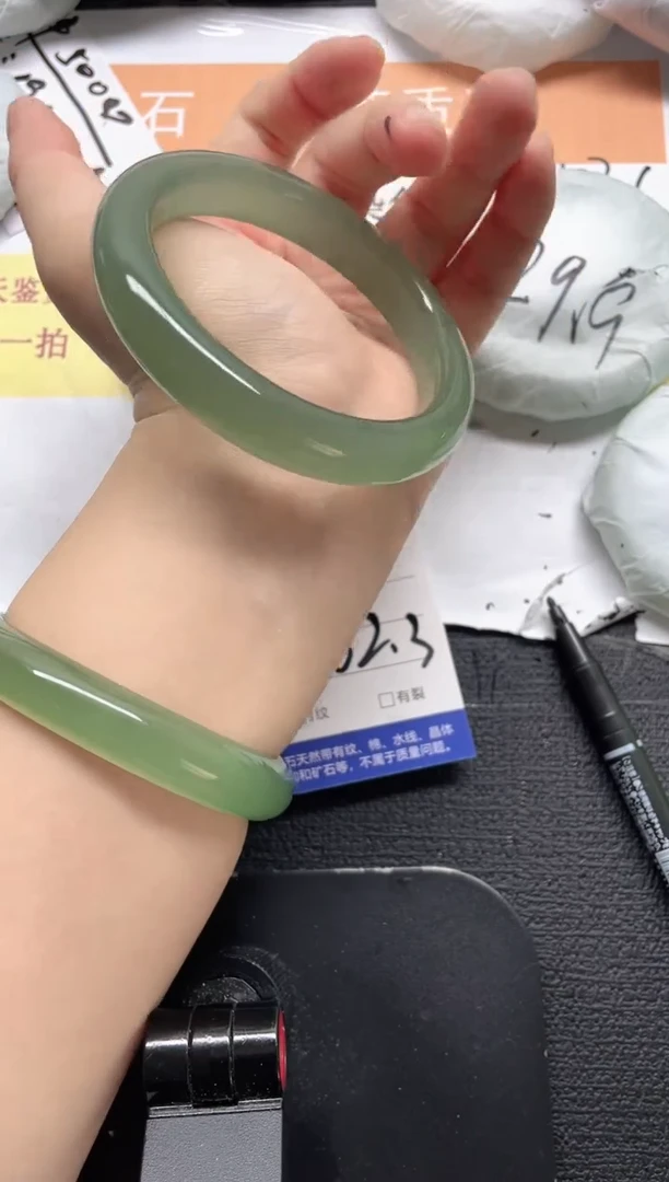 未镶嵌手镯石英质玉22-62