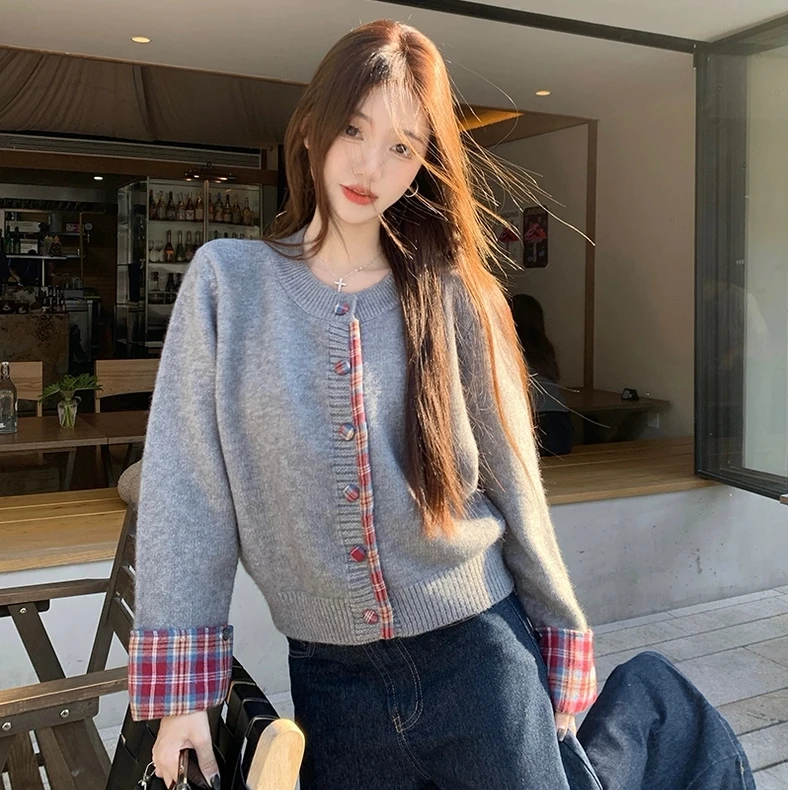 韩系假两件方格拼接毛衣 设计款慵懒风软糯针织开衫AM 8003#