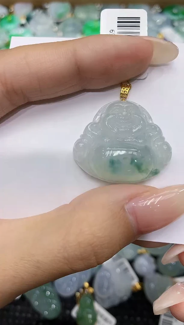 翡翠18K金镶嵌颈饰111111111111