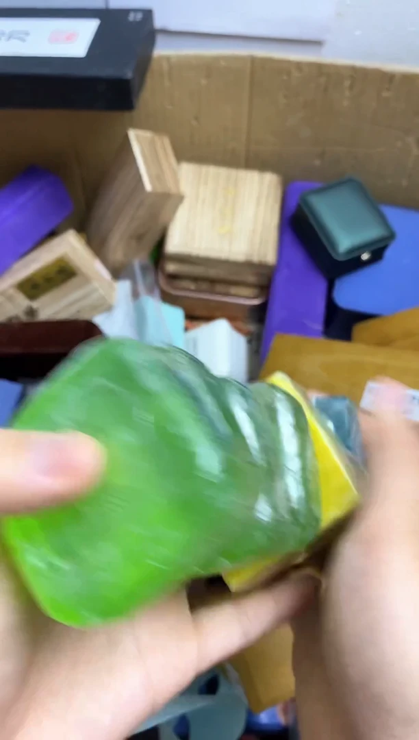杯刘*子瓷器杯子一物一拍129