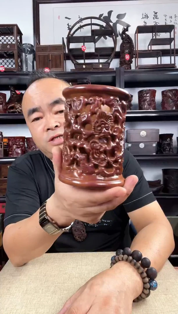 木黄笔筒老李红木工艺品