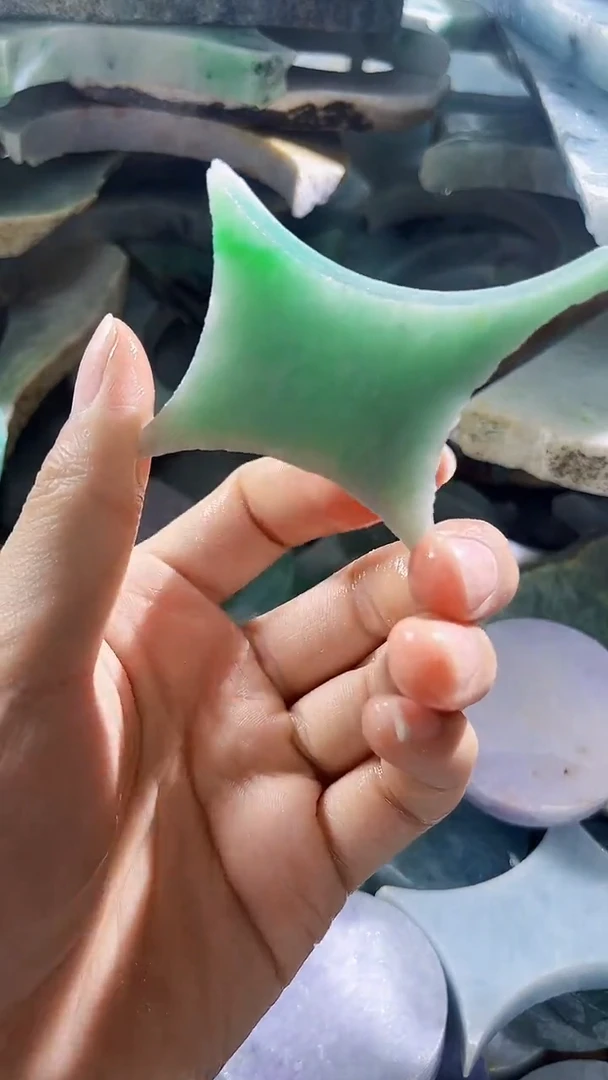 翡翠裸石缅甸翡翠A货陈6610