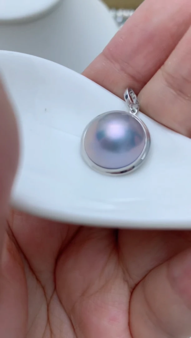 18K金镶嵌拼合珍珠（马贝珠）颈饰w56