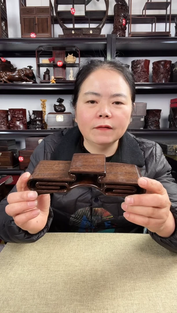 木大三连老李红木工艺品