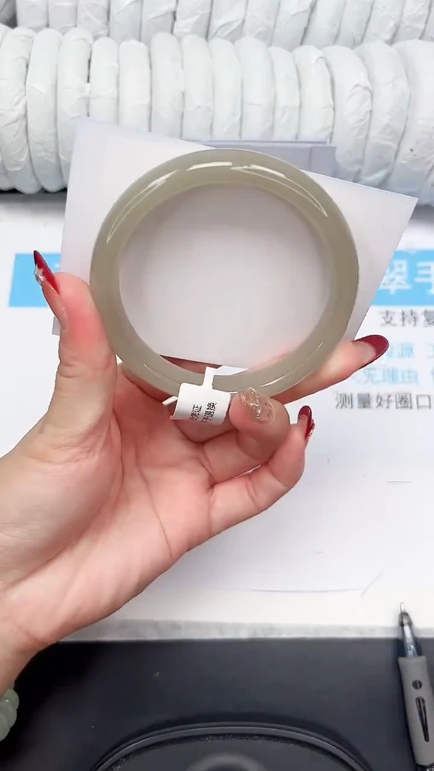 未镶嵌手镯石英质玉78-56DCQ