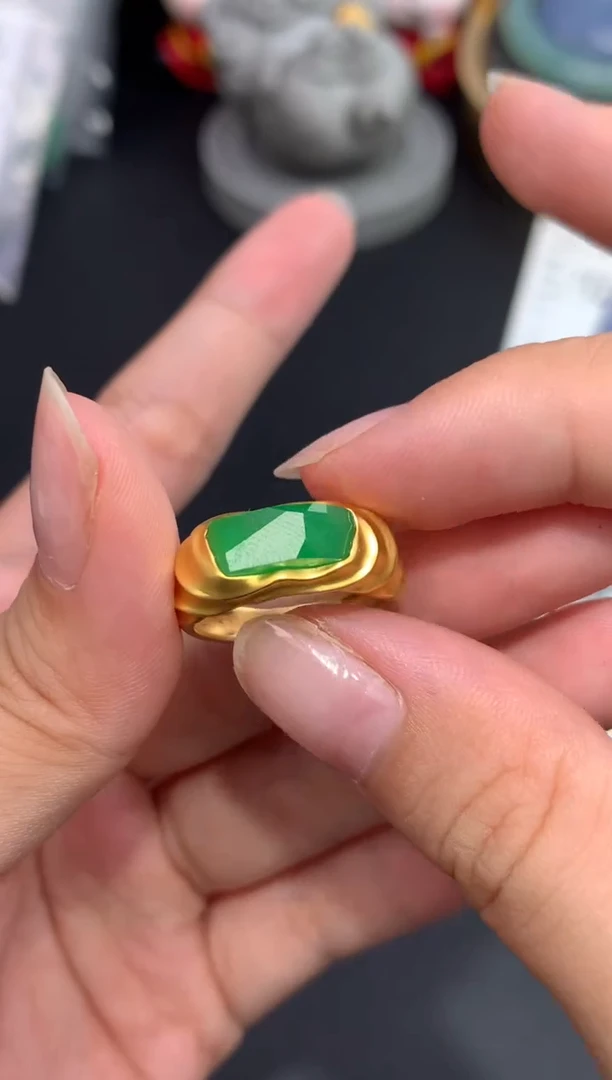 18K金镶嵌摆件翡翠模式推广期48小时鉴赏期