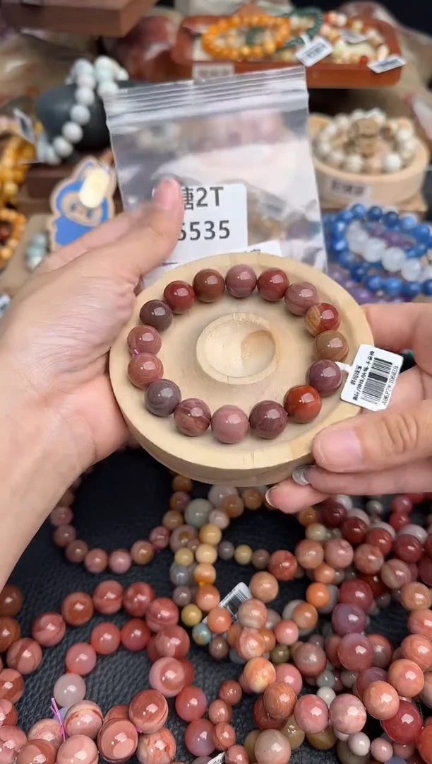 石英质玉手链未镶嵌狮**香2T5535