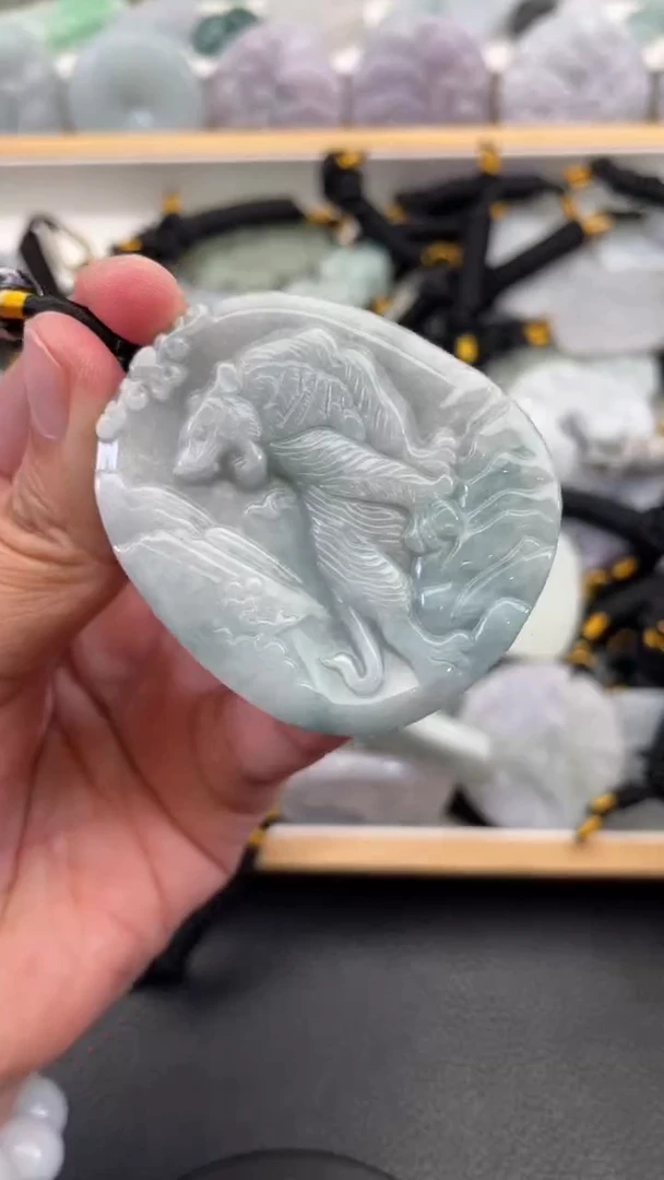 颈饰未镶嵌翡翠天然缅甸翡翠A货83