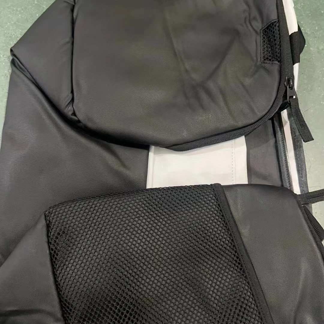 黑白绿标斜挎背包发1个