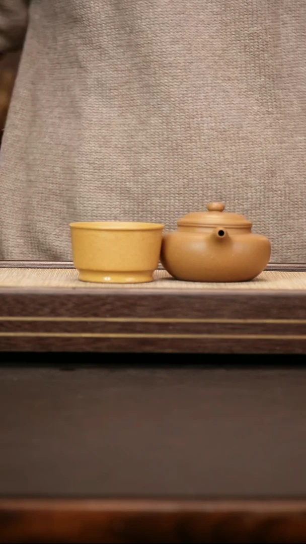 茶壶紫砂黄金段 仿古+宽口杯