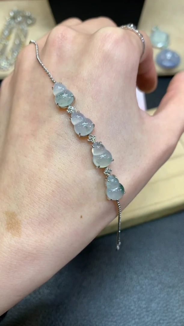 【闪购商品】翡翠手链18K金镶嵌葫芦【无服务费】