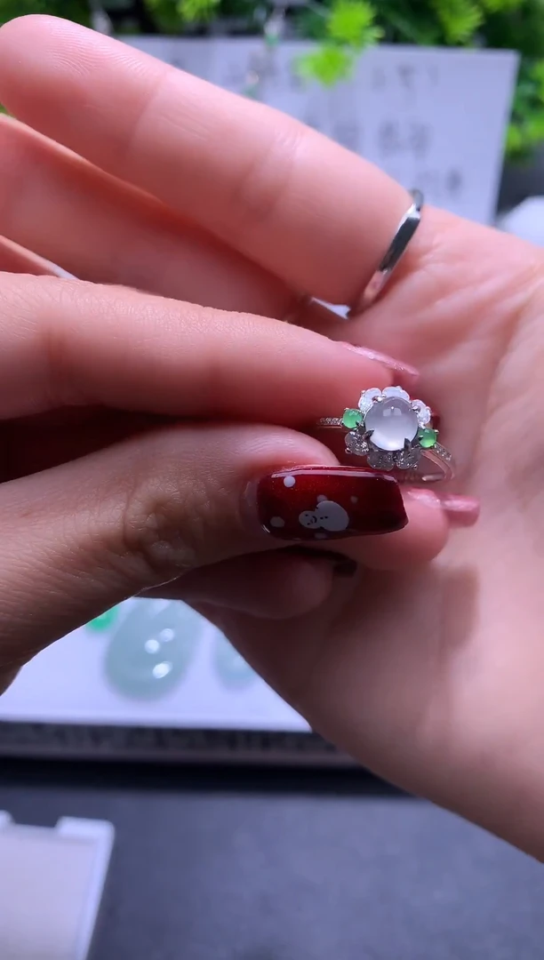 颈饰银S925镶嵌翡翠净货