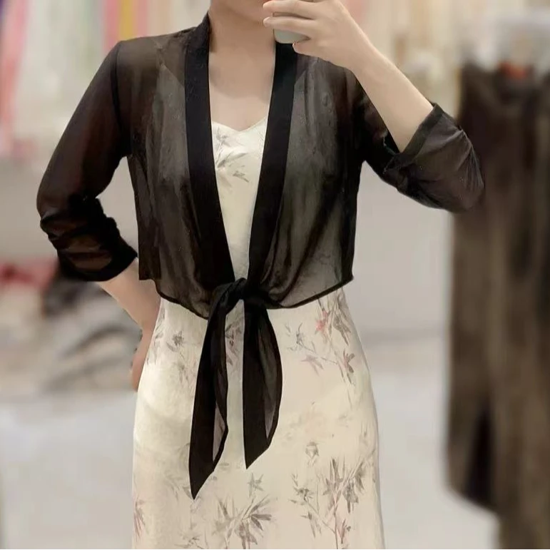 轻薄配吊带裙的外搭小外套防晒开衫女装