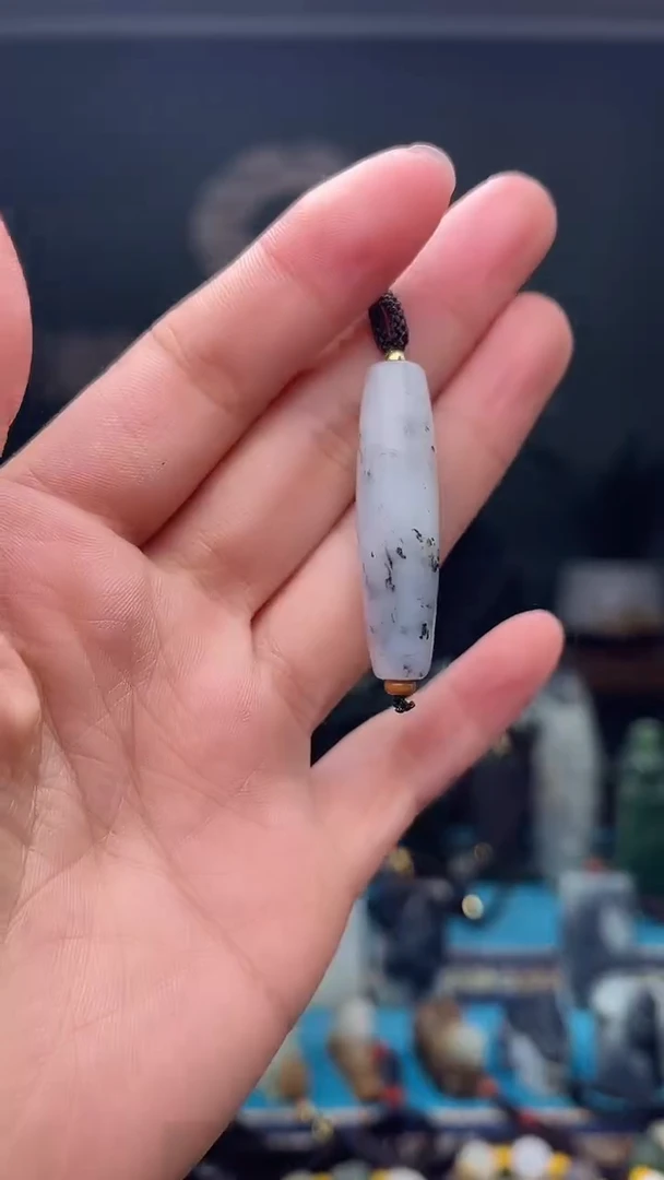 未镶嵌和田玉挂件1