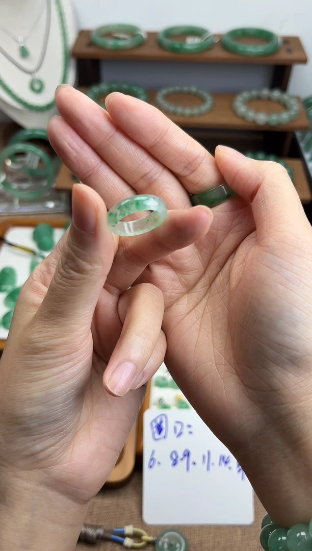 合金石英质玉（非洲翠）戒指苏**️福利款