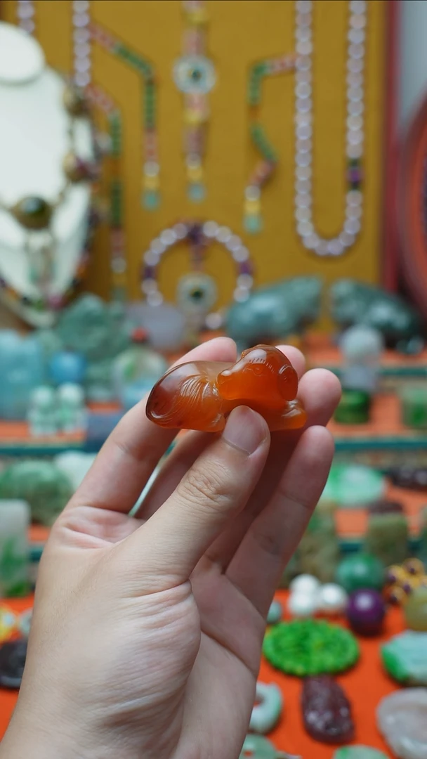 未镶嵌雕件玛瑙/玉髓皮*祝大哥生日快乐