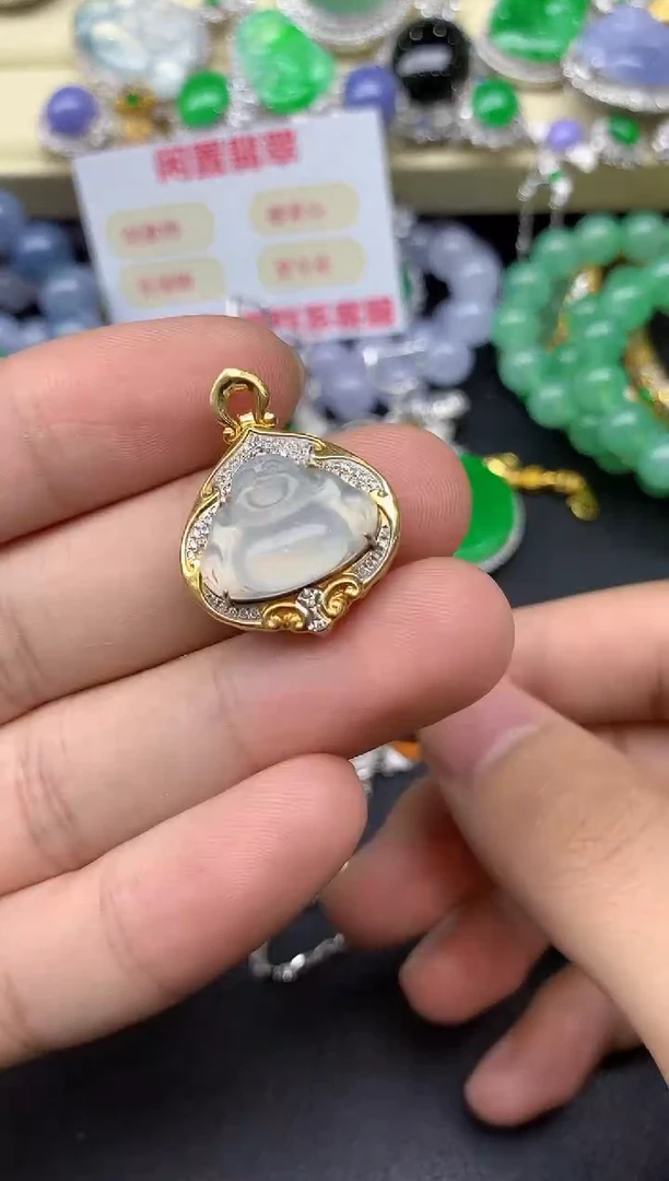 颈饰18K金镶嵌翡翠235-翡翠雪姐天天见