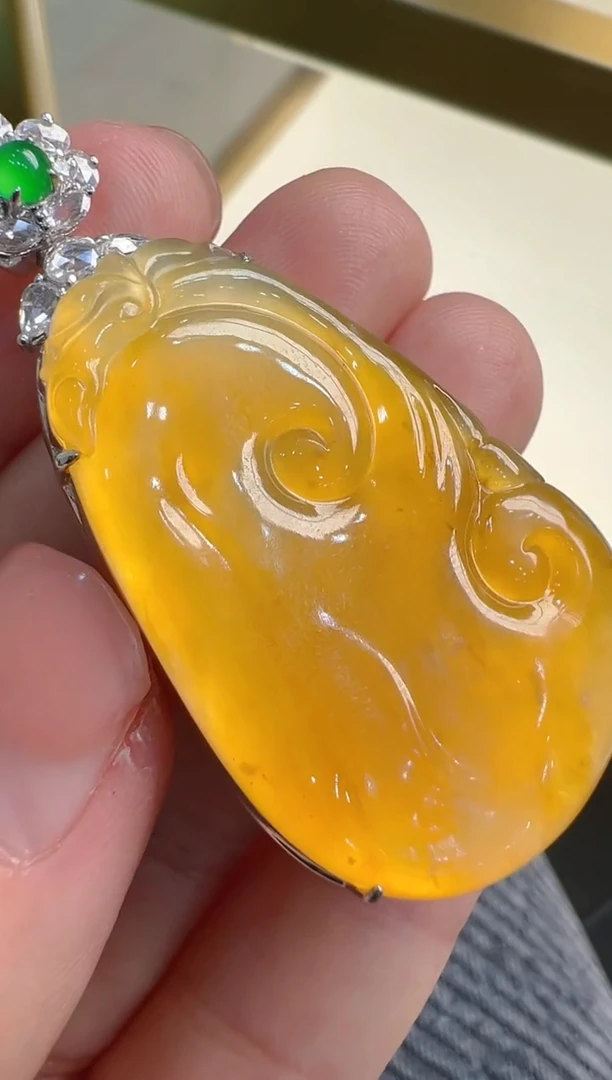 【闪购商品】翡翠吊坠(不含链)18K金镶嵌多样性发货拍一发一