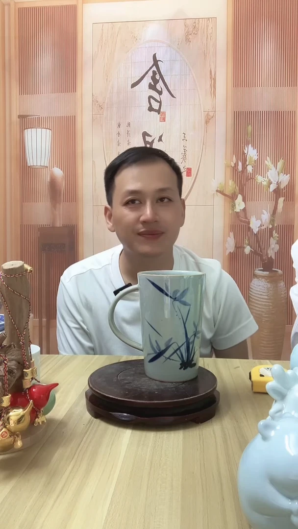 瓷手绘陶泥兰花马克杯1个