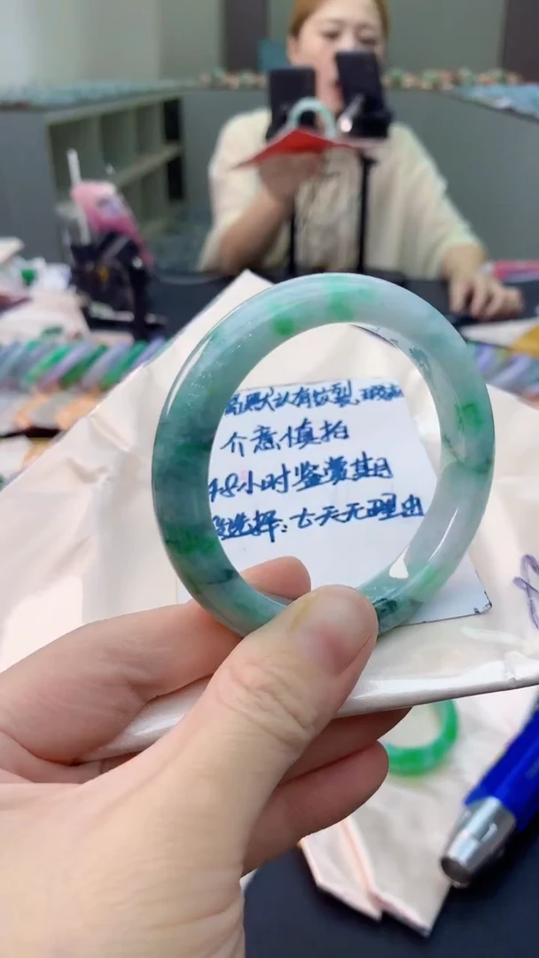 未镶嵌手镯翡翠0382944241