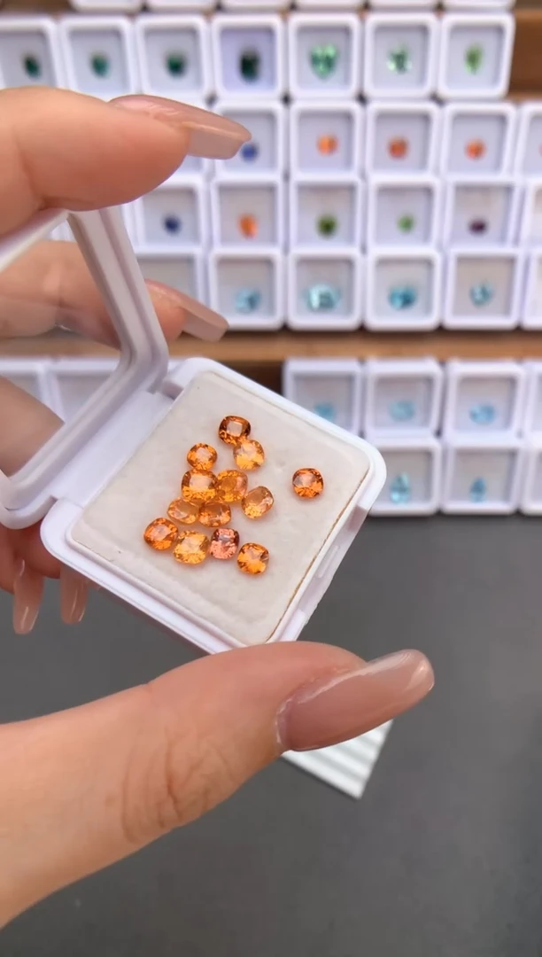 未镶嵌裸石定制蓝宝石多样性发货1颗