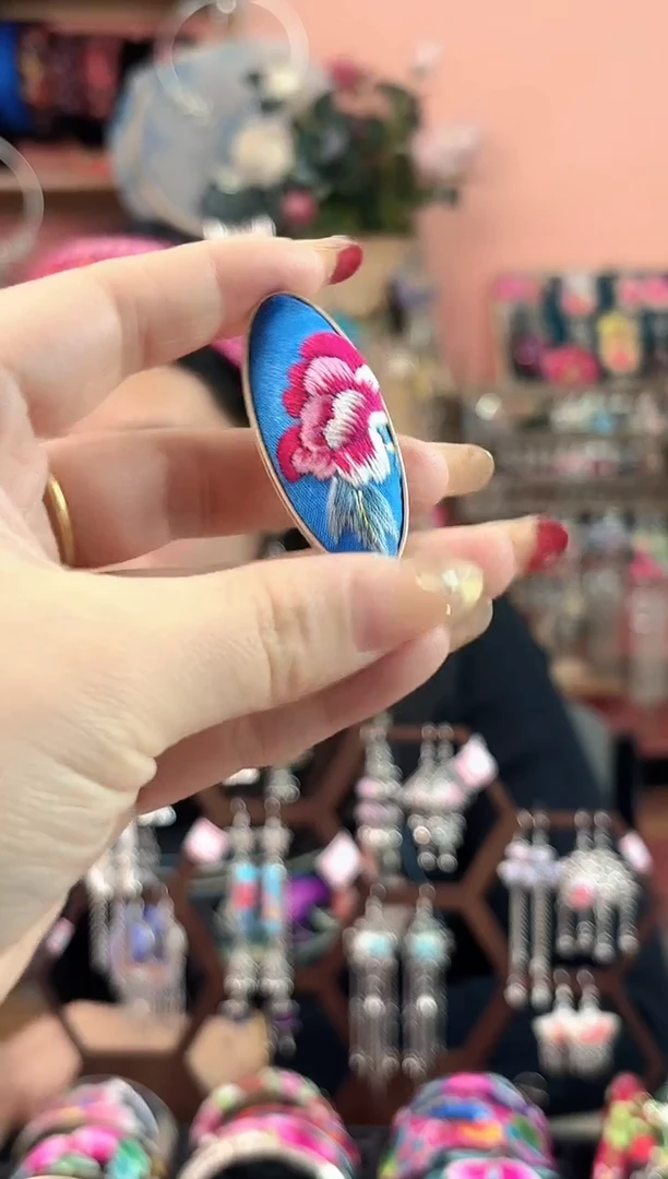 艺枝独绣手工饰品118