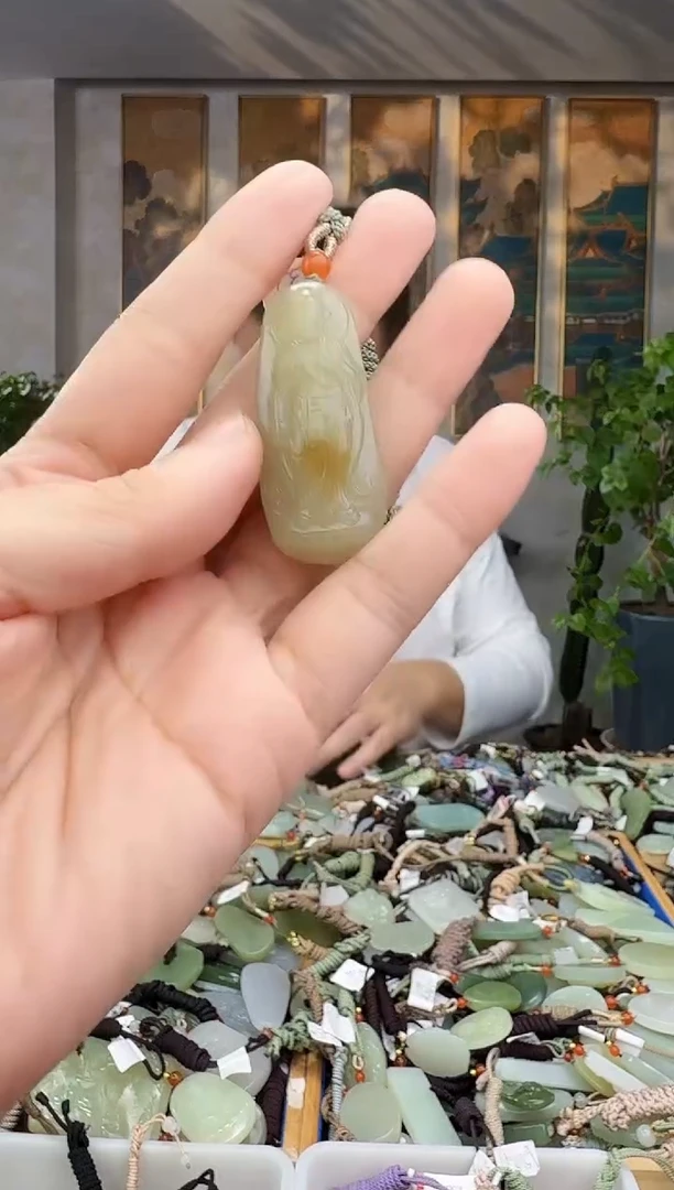 未镶嵌和田玉挂件拍一发一