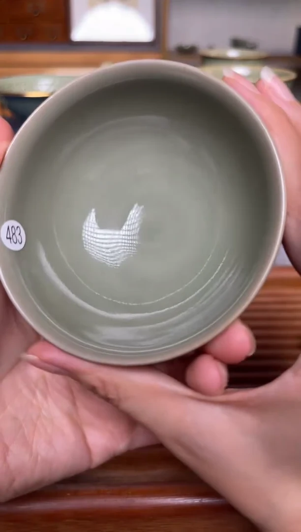 瓷器483纯手工秘色素面玉兰杯 微瑕