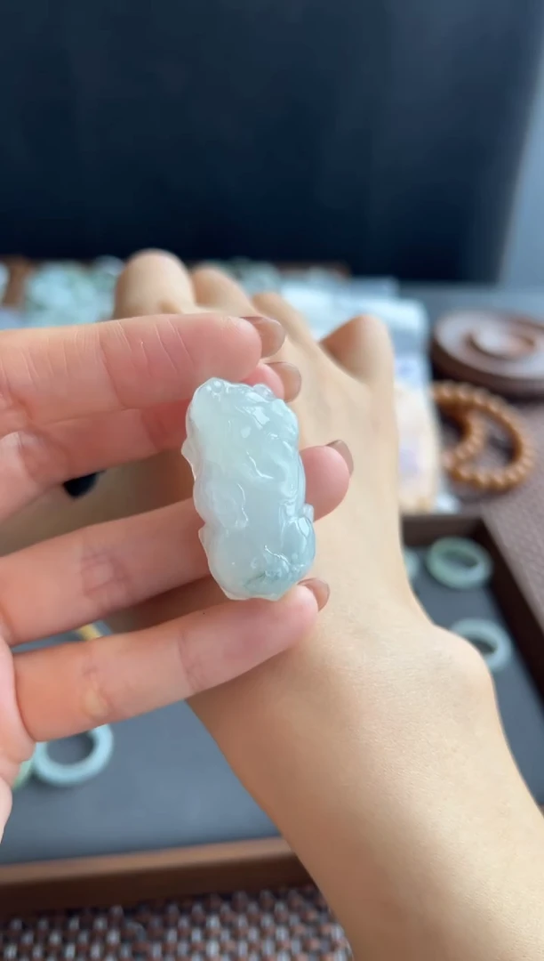 翡翠未镶嵌颈饰720买断
