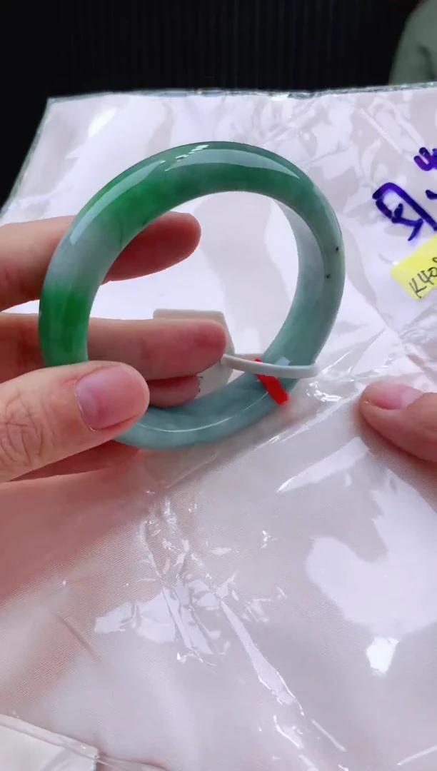 未镶嵌手镯翡翠57