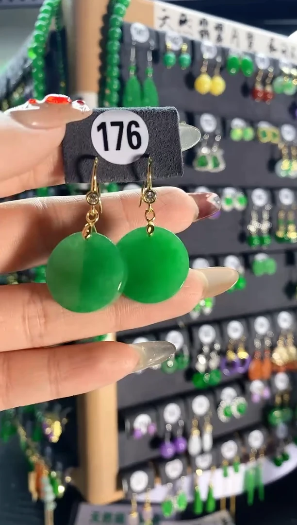 【闪购商品】翡翠耳饰银S925镶嵌176....