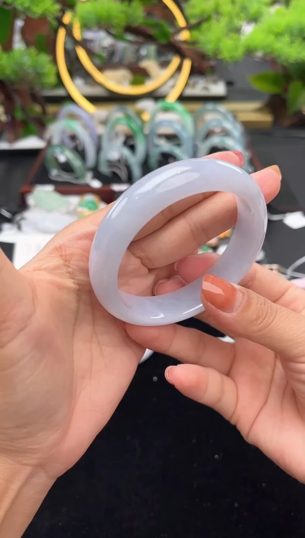 未镶嵌手镯翡翠手镯