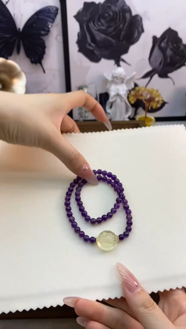 【闪购商品】水晶手链未镶嵌乌拉圭狐牌18