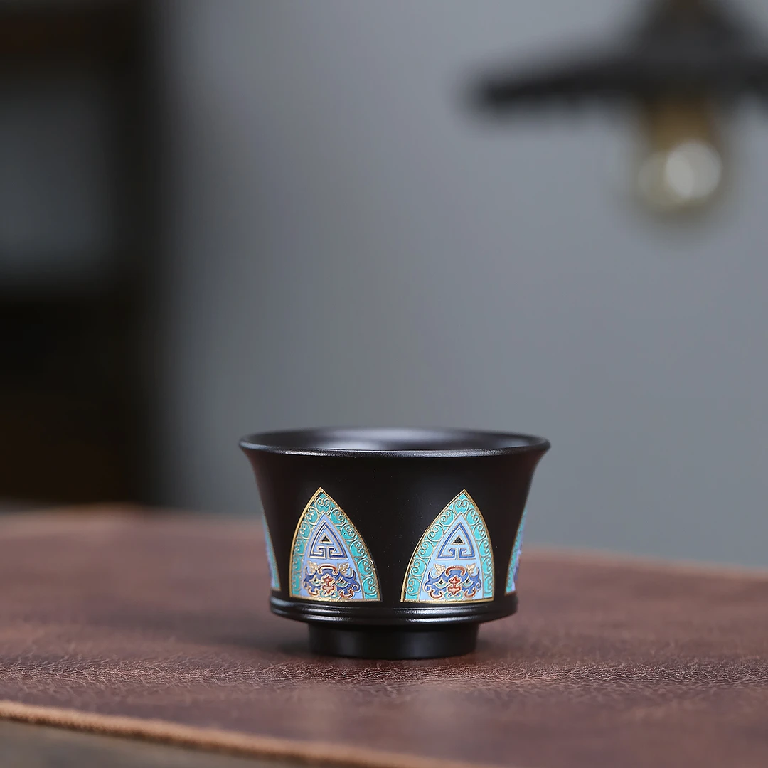 宜兴紫砂原矿紫砂手工主人杯，珐琅彩，金银锉，80cc，手工杯