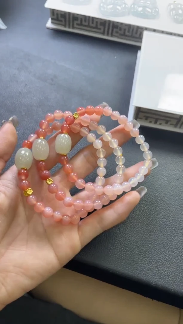 未镶嵌手链和田玉（糖玉）多样性发一件