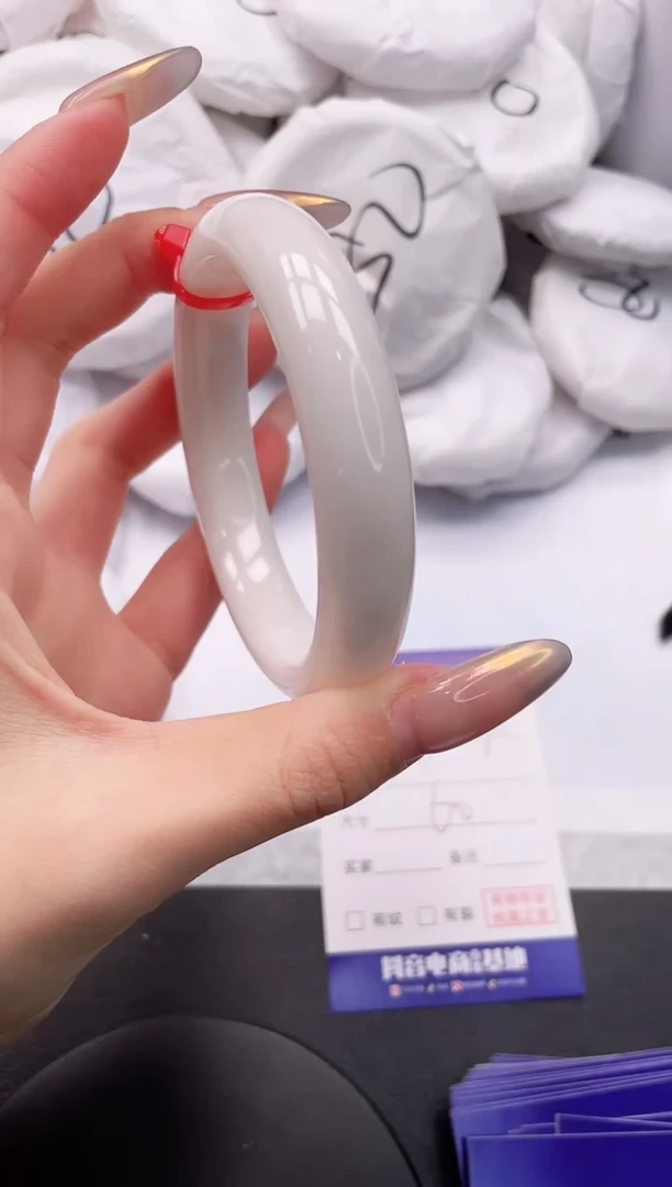 【闪购商品】和田玉手镯未镶嵌7K295-59