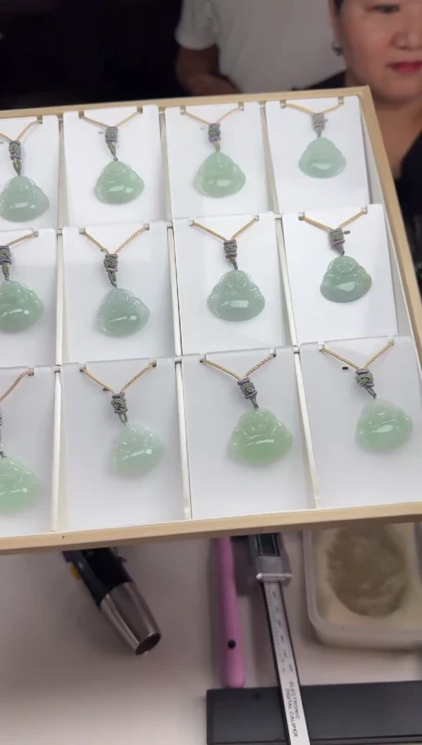 翡翠未镶嵌颈饰29711（多样性发货一个）