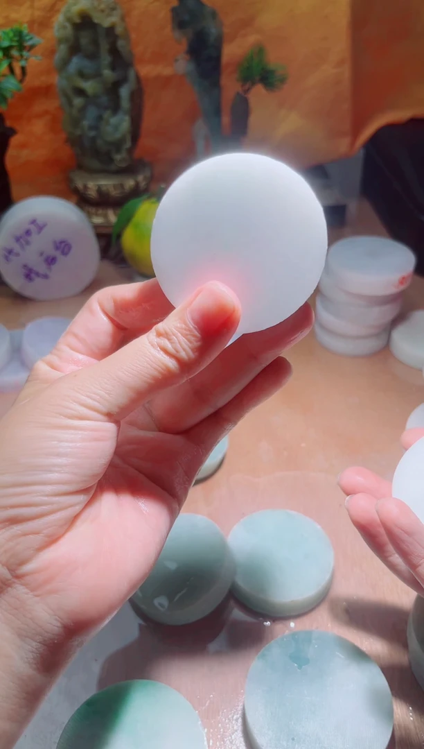 未镶嵌挂件翡翠A货砚曹488
