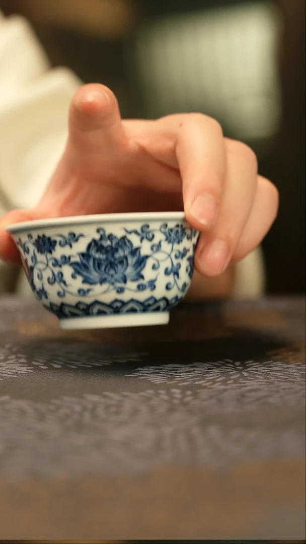 中式垂虹慕古大莲花缠枝莲撇口杯